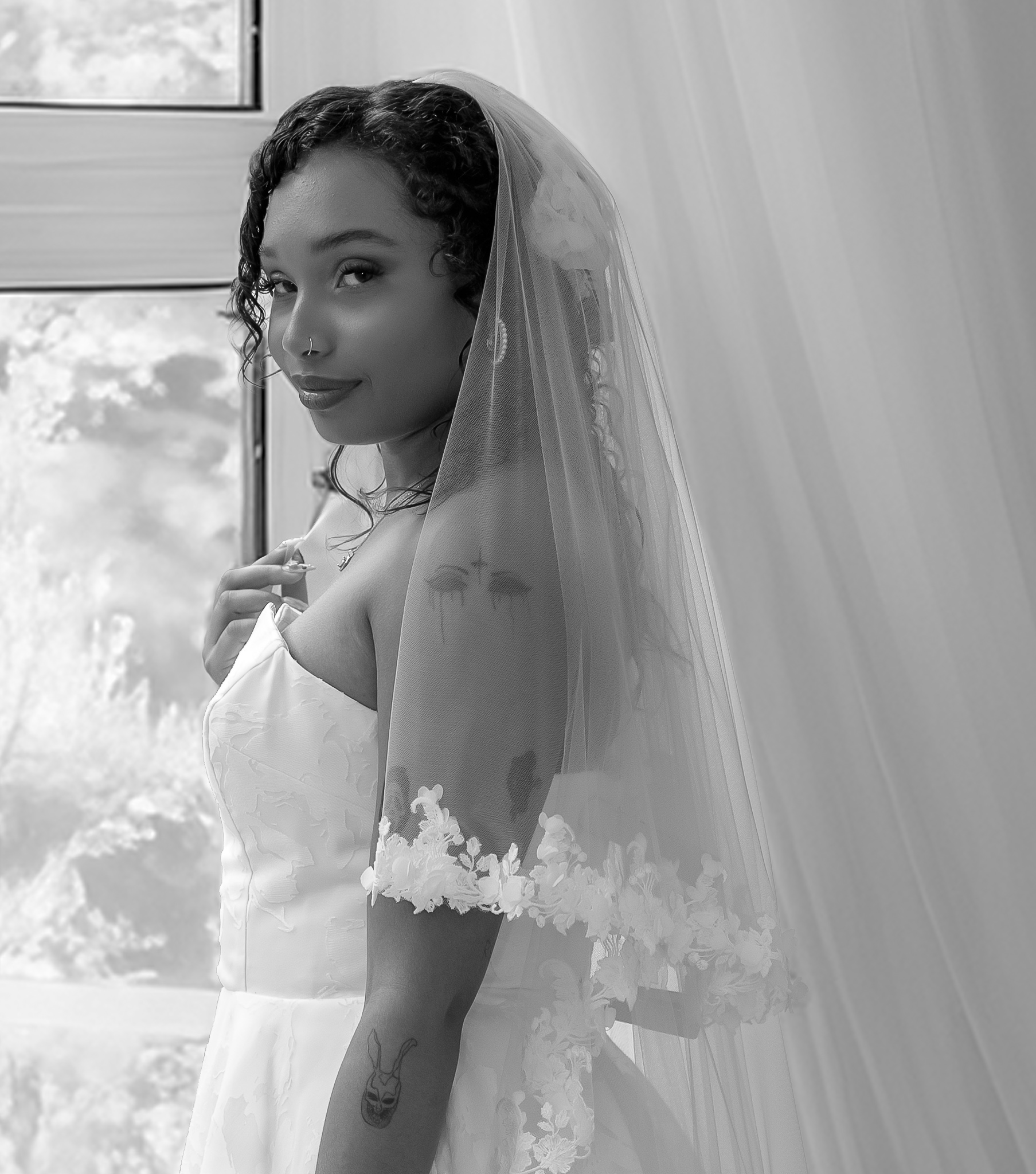 2H2A8110 beautiful bride taking a proud moment